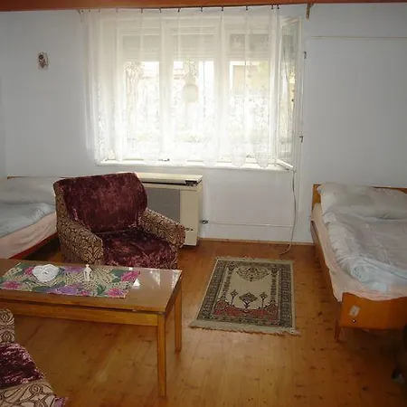Guest house Horvath Vendeghaz Szekszard